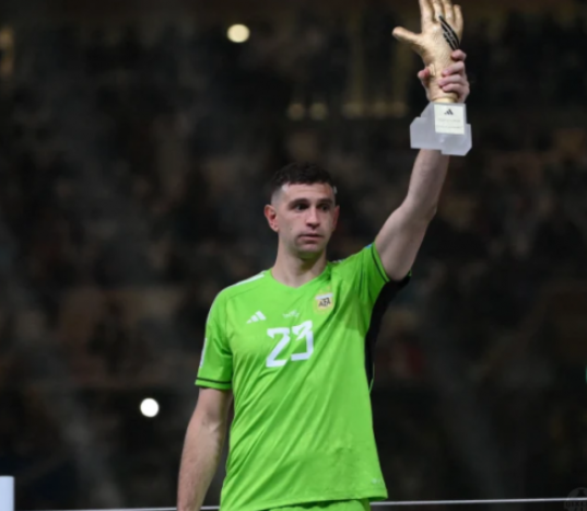 觀點(diǎn)交鋒：馬丁內(nèi)斯轉(zhuǎn)會(huì)曼聯(lián)失敗后的未來(lái)走向探討