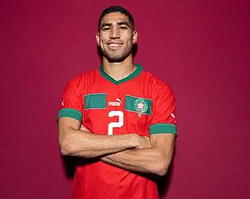 法職足聯(lián)嚴(yán)懲賽場違規(guī)：阿什拉夫停賽，<a href='/news/tag/956.html' style='color: blue;'>馬賽</a>南看臺(tái)受限